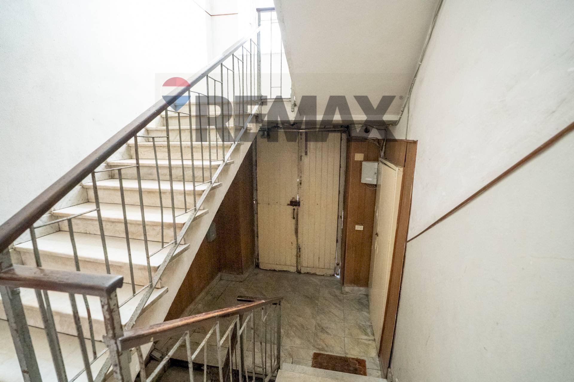 Scale - Three-room apartment Via Domenico Tempio
 
30, Catania - photo 3