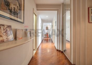 Hall / corridoio - Quadrilocale via Rocca Priora
 
77, Roma - foto 12