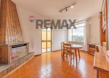 Sala da pranzo - Quadrilocale Via della Libertà
 
109, Castel Madama - foto 21