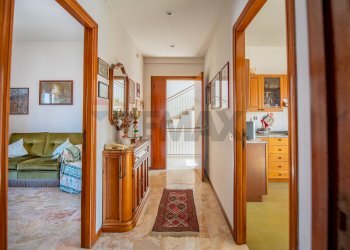 Hall / corridoio - Quadrilocale via umbria
 
7, Cupramontana - foto 3