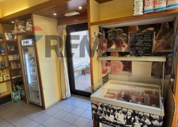 Dispensa di stoccaggio - Attività Commerciale Piazza Italia
 
1, Veduggio con Colzano - foto 9