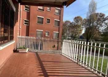 Terrazzo - Quadrilocale Via Matteotti
 
36, Arese - foto 4