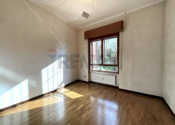 Camera - Quadrilocale Via Matteotti
 
36, Arese - foto 13