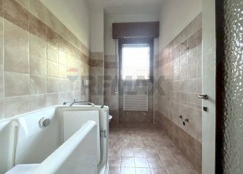 Bagno - Quadrilocale Via Matteotti
 
36, Arese - foto 17
