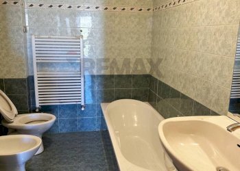 Bagno - Trilocale via francesco ferrucci
 
1, Milano - foto 13