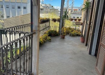 Balcone - Trilocale via francesco ferrucci
 
1, Milano - foto 17