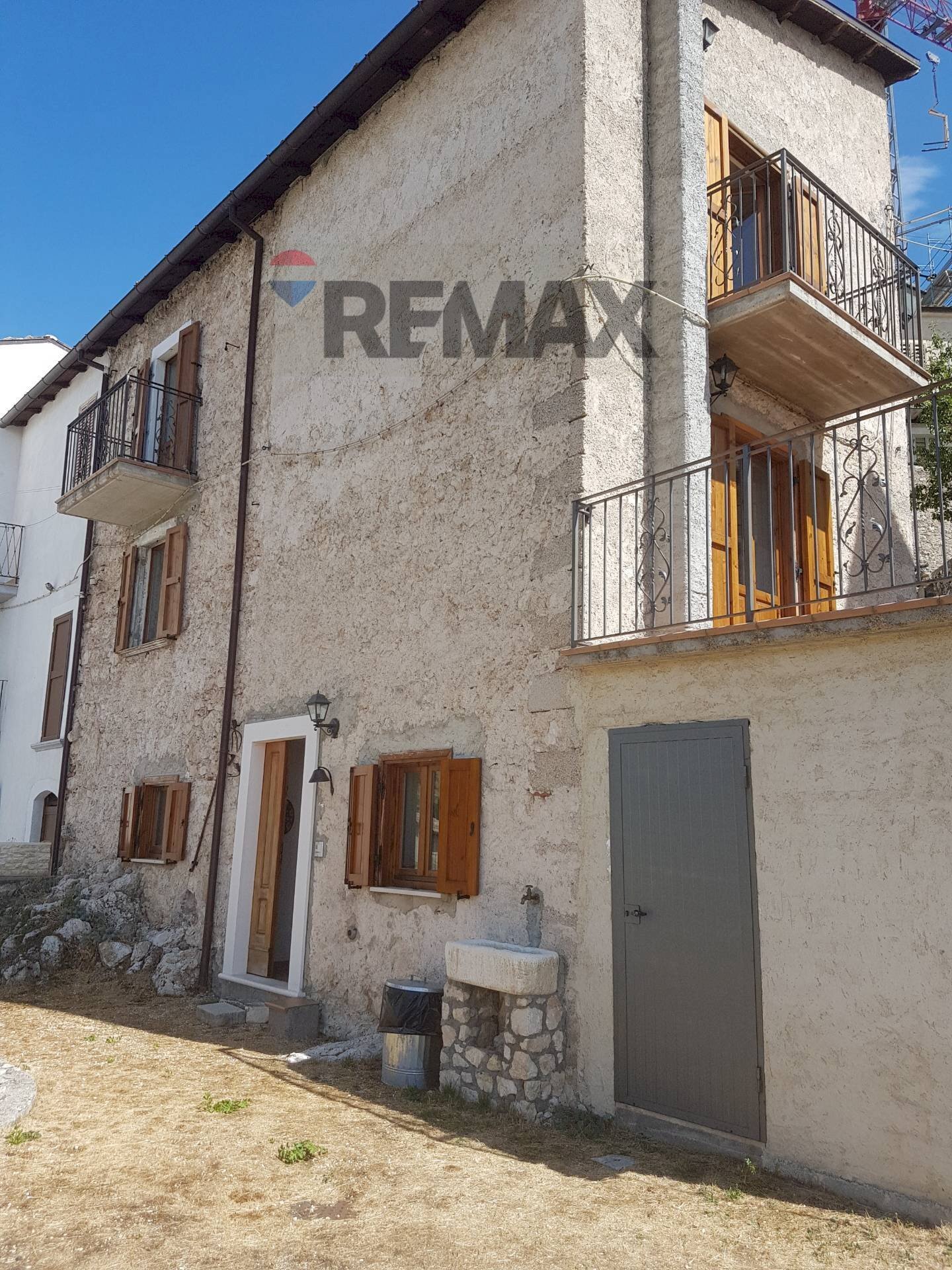 Edificio all\'aperto - Casa semi indipendente Via della Pineta
 
25, Castel del Monte - foto 3