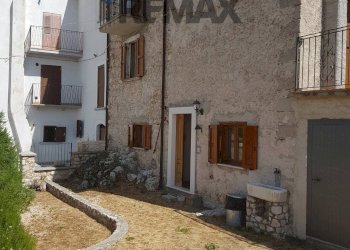 Casa all\'aperto - Casa semi indipendente Via della Pineta
 
25, Castel del Monte - foto 4