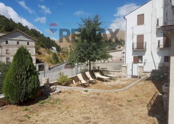 Edificio all\'aperto - Casa semi indipendente Via della Pineta
 
25, Castel del Monte - foto 5