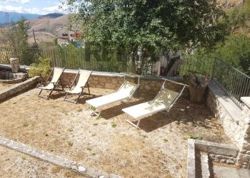 Giardino - Casa semi indipendente Via della Pineta
 
25, Castel del Monte - foto 8