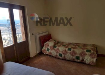 Camera / camera da letto - Casa semi indipendente Via della Pineta
 
25, Castel del Monte - foto 18