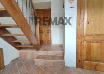 Scale - Casa semi indipendente Via della Pineta
 
25, Castel del Monte - foto 38