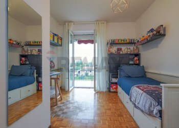 Camera / camera da letto - Quadrilocale Via Albert Einstein
 
35, Bergamo - foto 17