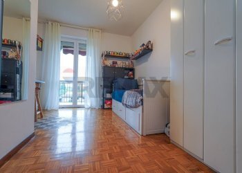 Camera / camera da letto - Quadrilocale Via Albert Einstein
 
35, Bergamo - foto 25