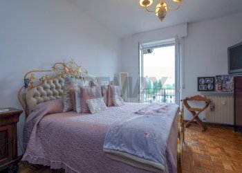 Camera / camera da letto - Quadrilocale Via Albert Einstein
 
35, Bergamo - foto 36