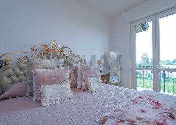 Camera / camera da letto - Quadrilocale Via Albert Einstein
 
35, Bergamo - foto 37