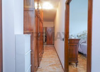 Hall / corridoio - Quadrilocale Via Albert Einstein
 
35, Bergamo - foto 52