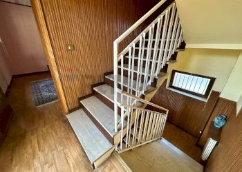 Scale - Casa indipendente Costa Volpino - foto 11