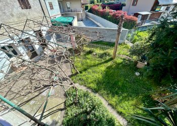 Giardino - Casa indipendente Costa Volpino - foto 17