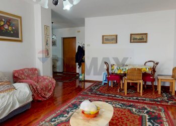 Sala da pranzo - Quadrilocale Viale San Lazzaro
 
118, Vicenza - foto 3