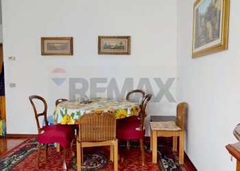 Sala da pranzo - Quadrilocale Viale San Lazzaro
 
118, Vicenza - foto 6