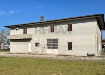 Edificio all\'aperto - Quadrilocale Via Mantova
 
175, Cerea - foto 20