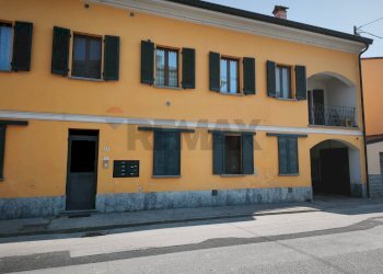 Casa all\'aperto - Bilocale via Po
 
27, Travacò Siccomario - foto 1