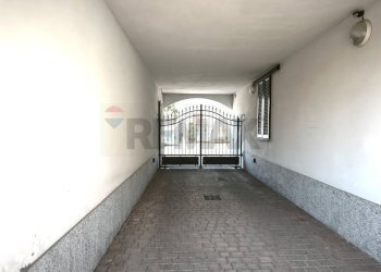 Hall / corridoio - Bilocale via Po
 
27, Travacò Siccomario - foto 2