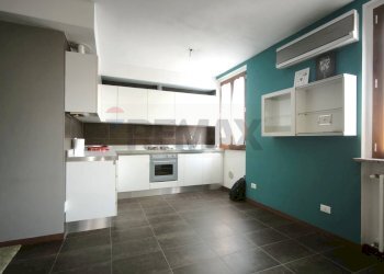 Cucina - Bilocale via Po
 
27, Travacò Siccomario - foto 5