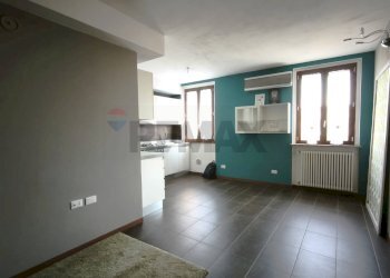 Cucina - Bilocale via Po
 
27, Travacò Siccomario - foto 6