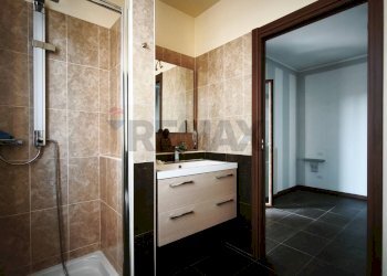 Bagno - Bilocale via Po
 
27, Travacò Siccomario - foto 11