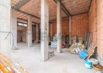 Locale - Trilocale Via Aldo Moro
 
91, Ischia di Castro - foto 4