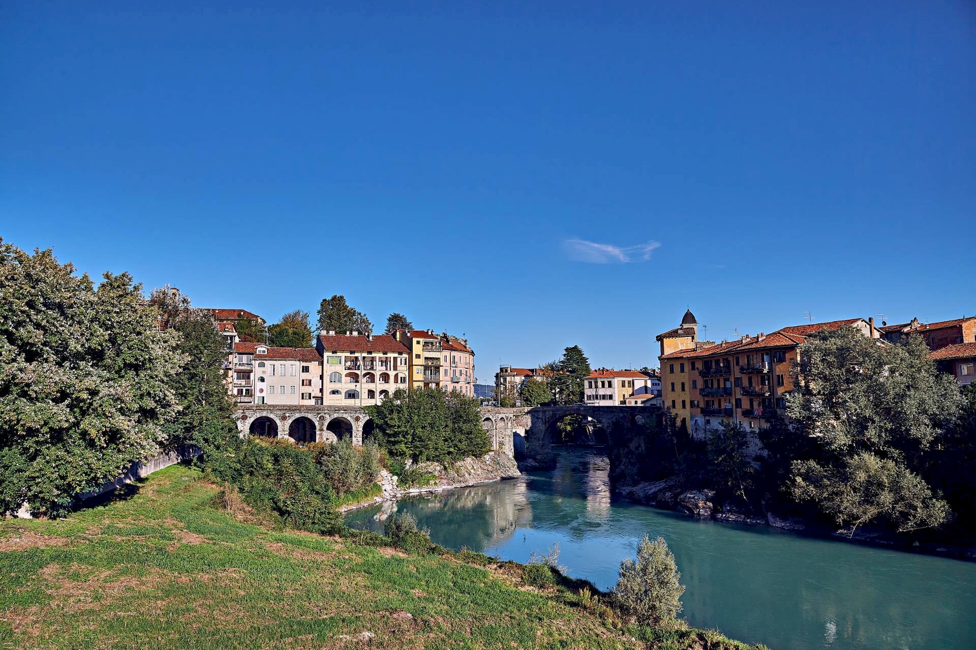 Foto 1 - Hotel Via Elio Guarnotta, Ivrea - foto 1