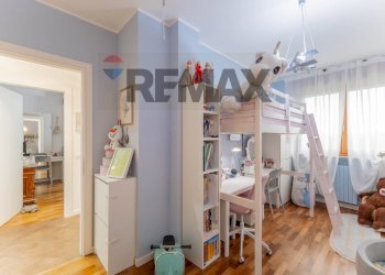 Camera / camera da letto - Three-room apartment via romagna
 
43, Legnano - photo 13