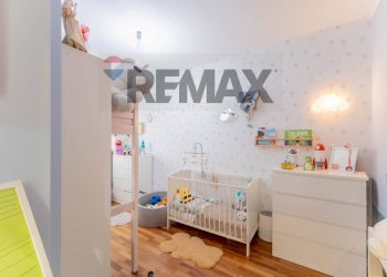 Camera / camera da letto - Three-room apartment via romagna
 
43, Legnano - photo 15