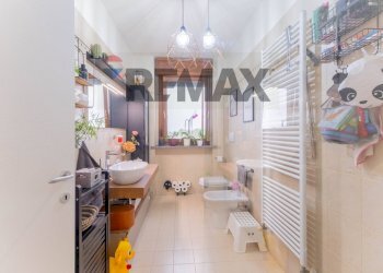 Bagno - Three-room apartment via romagna
 
43, Legnano - photo 22