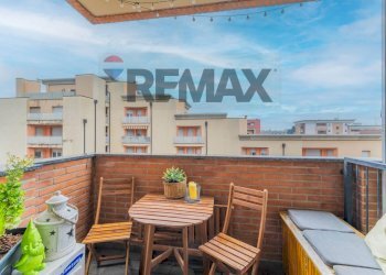 Terrazza - Three-room apartment via romagna
 
43, Legnano - photo 24