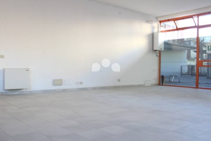 Foto 3 - Shop Via Civerchi
 
39, Crema - photo 3