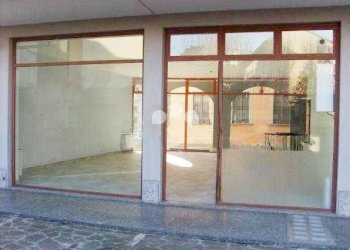 Foto 1 - Shop Via Civerchi
 
39, Crema - photo 1