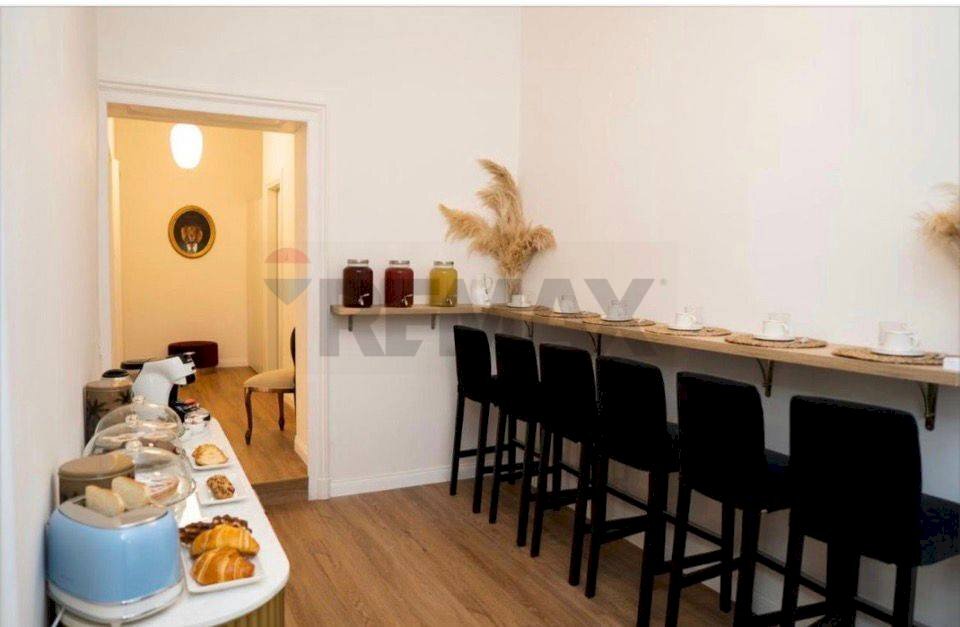 Sala da pranzo - Quadrilocale Via Giovanni Scherillo
 
6, Napoli - foto 1
