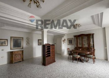 Sala da pranzo - Apartment Via Michele Kerbaker
 
81, Napoli - photo 4