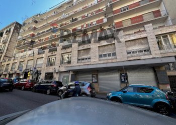 Edificio all\'aperto - Appartamento Via Michele Kerbaker
 
81, Napoli - foto 18