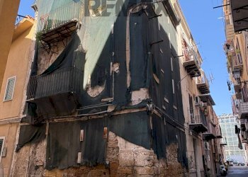 Edificio all\'aperto - Casa indipendente VICOLO STALLUZZA
 
1, Palermo - foto 14