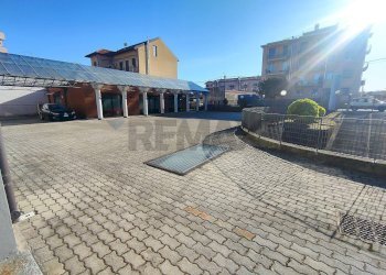 Casa all\'aperto - Shop via repubblica romana, Como - photo 4