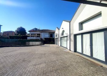 Casa all\'aperto - Shop via repubblica romana, Como - photo 11