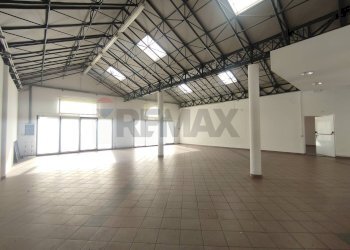 Parcheggio - Shop via repubblica romana, Como - photo 22