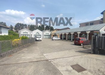 Casa all\'aperto - Shop via repubblica romana, Como - photo 1