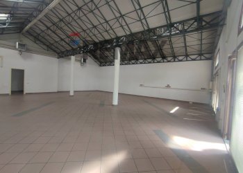 Parcheggio - Shop via repubblica romana, Como - photo 26