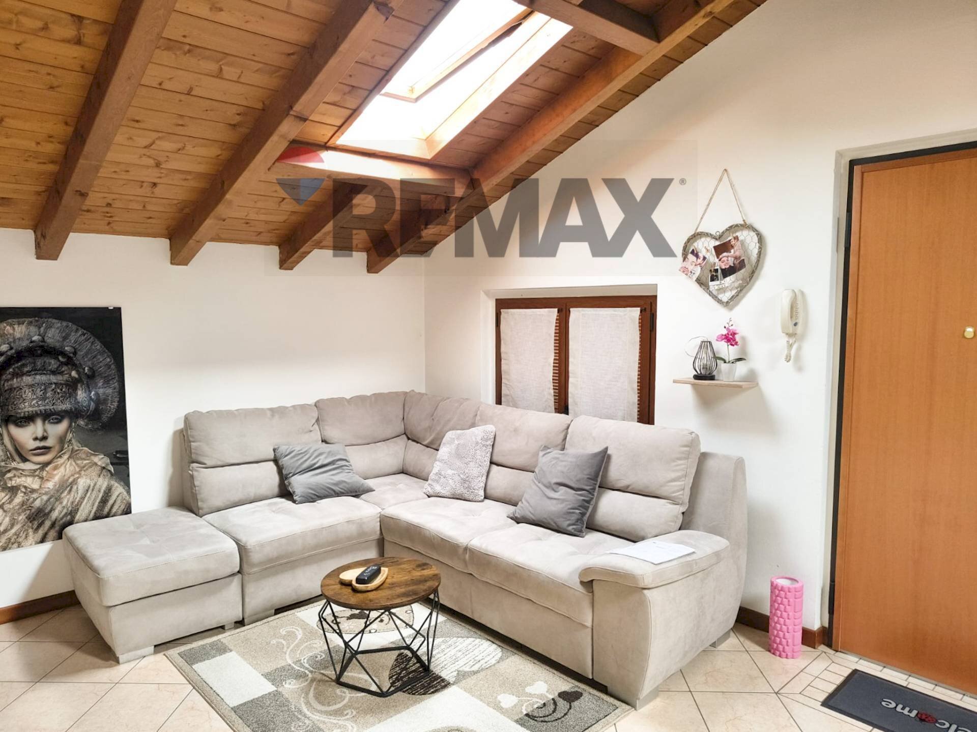 Soggiorno - Bilocale VIA CAVOUR
 
19, Castronno - foto 2