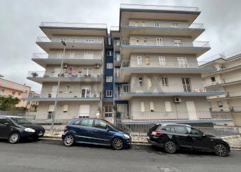 Edificio all\'aperto - Appartamento Via San Roberto Bellarminio
 
53, Ragusa - foto 1